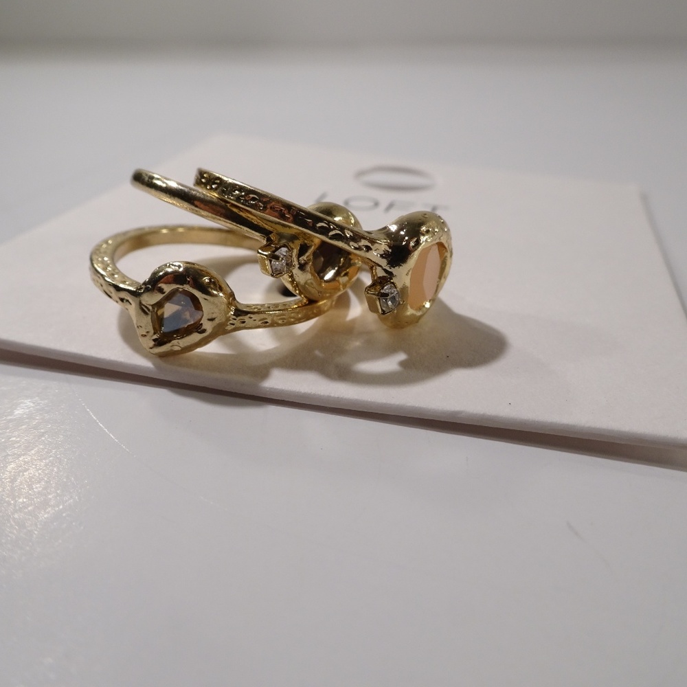Ann taylor LOFT Multi Stone Stackable Ring NWT 29